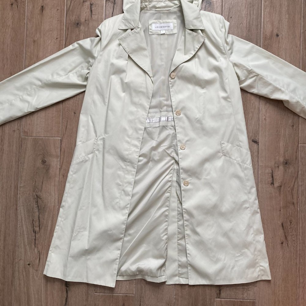 Liz Claiborne Lightweight Hooded Coat (like new) - Picture 2 of 8